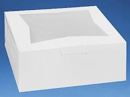 Caja blanca de 12 x 12 x 5 con ventana